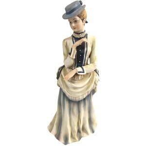 Lefton China Victorian Lady Figurine Porcelain Japan KW370 Vintage